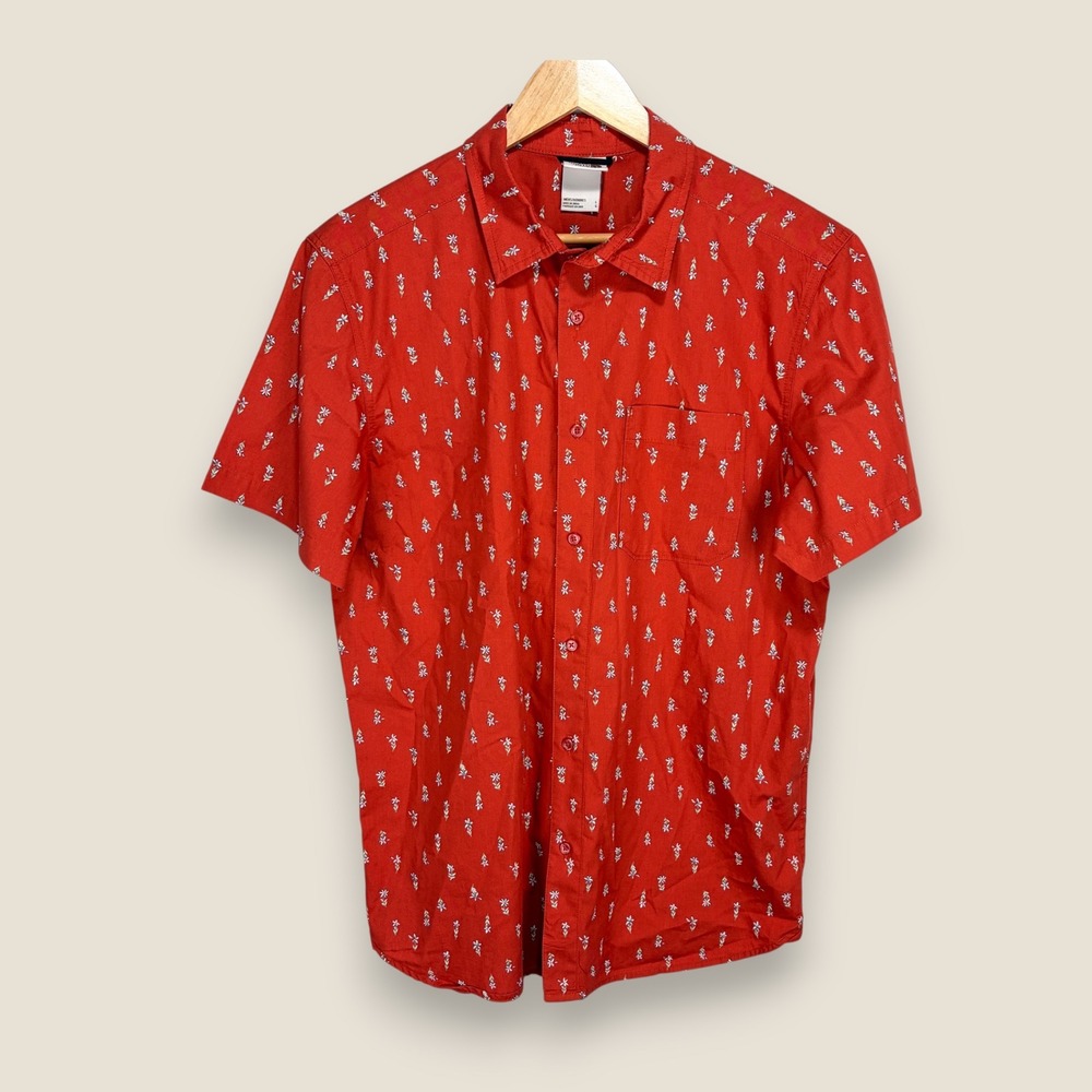 The North Face Short Sleeve Button Shirt Men Large Red Orange All Over Print AOP